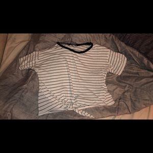 short sleeve cropped tee
